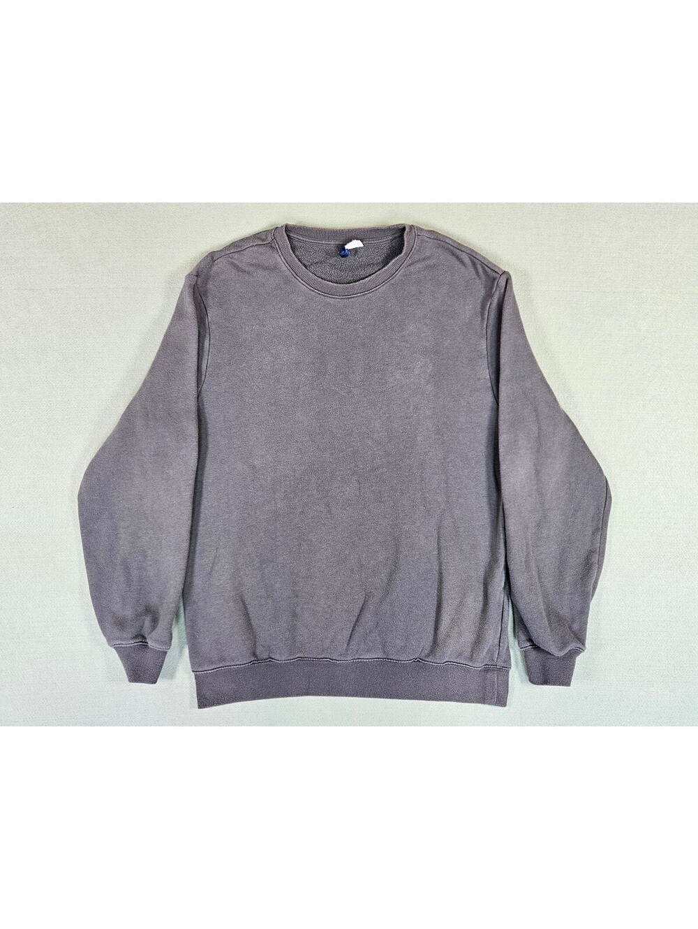 H&M Divided Men's Gray Crewneck Sweatshirt Size M